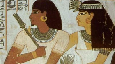زيت وقمح وراتب شهري.. حقوق المرأة في مصر القديمة
