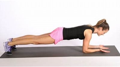 الطريقة الصحيحة لأداء تمرين البلانك.. تعرفي عليها 
