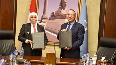 لتوقيع بروتوكول تعاون.. «خفيفة اندار باراوانسا» محافظ جاوا الشرقية بإندونيسيا تزور الإسكندرية