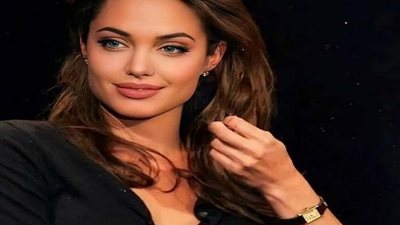 أنجلينا جولي تخوض معركة النبيذ مع براد بيت.. وابنتها تنافسها في الجمال