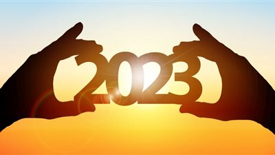 توقعات صادمة لـ2023.. 3000 دولار سعر الذهب.. وهبوط الدولار.. وحظر اللحوم نهائيا