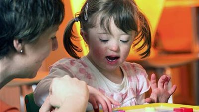 كيف تتعاملين مع طفلك ذوي الاحتياجات الخاصة؟