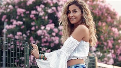 بعد إعلان دينا الشربيني تجربتها.. فنانات برعن في تقديم الفوازير الرمضانية