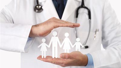 في يوم التغطية الصحية.. تعرفي على المبادرات الرئاسية لدعم صحة الأسرة