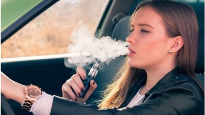 دراسة تكشف شائعة تروجها الشركات حول السجائر الإلكترونية