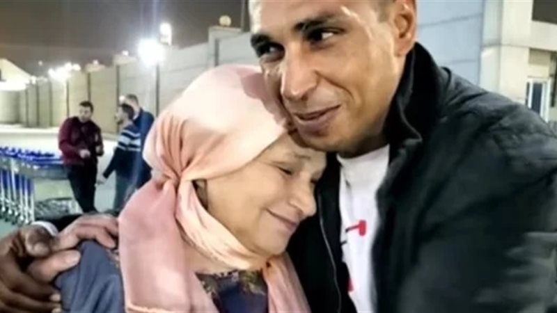 وسام وأمه