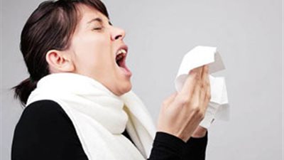 بالأطعمة الحارة والسلمون.. تغلبي على الزكام والأنفلونزا