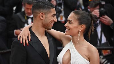 أجرأ 5 إطلالات لعارضة الأزياء «هبة أبوك» أثارت الانتقادات لنجم المغرب أشرف حكيمي