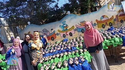 القومي لتنمية الأسرة المصرية.. نساء الشرقية ينتجن 500 عروسة قفاز