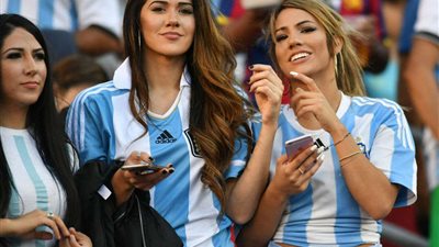 كأس العالم 2022 حسناوات الأرجنتين يشعلن أجواء نهائي المونديال