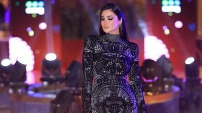 هدى الإتربي تتألق في الأسود «أجمل إطلالات الفساتين لعام 2023»