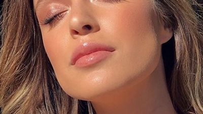 مكياجك للكريسماس، تعرفي على أهم المنتجات والألوان المناسبة للاحتفال