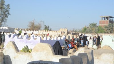 المفتي: زيارة المقابر يوم الجمعة أفضل لهذه الأسباب