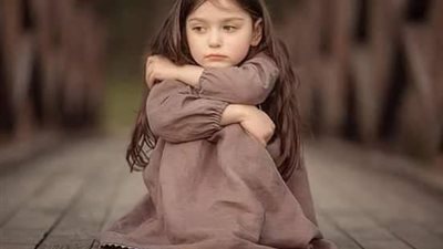 أم تسأل: ابني كثير السرحان ولا يستطيع الانتباه لوقت طويل