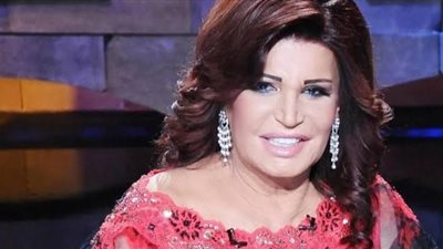 نجوى فؤاد: «بروح السيدة نفيسة ولم أستطع الحج لهذا السبب»