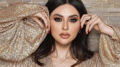 «مريم حسين» إطلالة فريدة منحتها لقب ملكة جمال فنانات الخليج