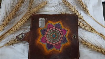 «نعمة فوزي» موهبة من التدبير المنزلي إلى أعمال يدوية ناجحة