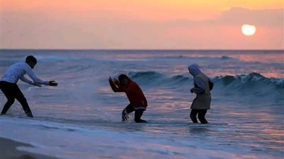 مدير مدرسة تعليم غوص بغزة: النساء أصبحن يشاركن في السياحة الشتوية