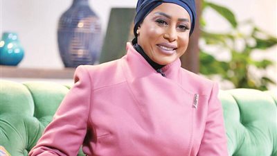 إيمان نجم «ملكة الميكروفون» مسيرة إبداعية من الإذاعة للتلفزيون والسينما (صور)