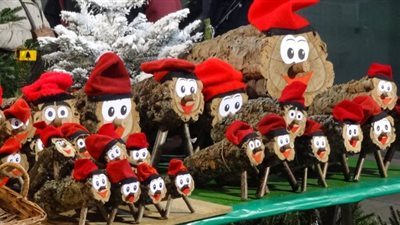 كتالونيا| وحكاية تمثال «بدون بنطلون» يضربه الإسبان في يناير سنويًا