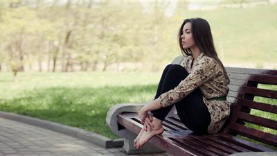 6 علامات تخبركِ عن شخصيتك الانطوائية «تعرفي عليها»