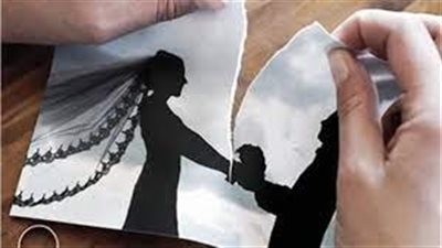 زوجة تطلب الخلع:« زوجي تحول إلى مجنون بعد وفاة والدته»