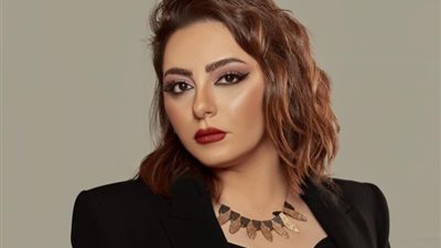 «بعد حديثها عن المشاهد الجريئة» شاهدي أجمل إطلالات إلهام عبد البديع