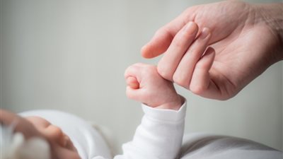 فرحة أم بمولودها تتحول إلى مأساة