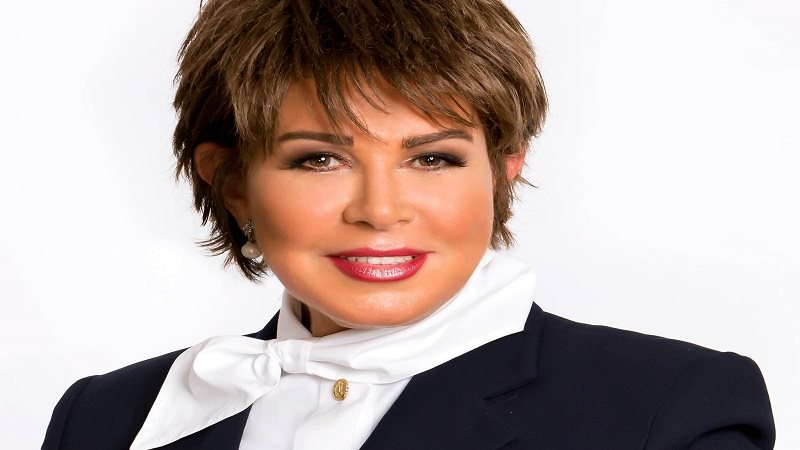 الفنانة والإعلامية