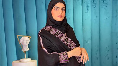 تعرفي على عبايات بشت نسائية موديلات 2023