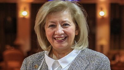 هيفاء النجار تشيد بقرار شراء الكتب بالتقسيط في معرض القاهرة للكتاب