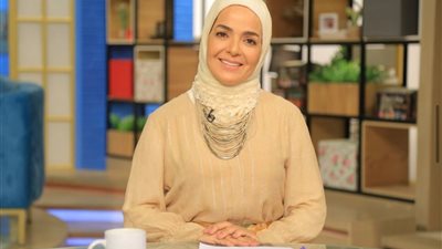 منى عبدالغني ترفض خضوع هند عبدالحليم لعملية تجميل