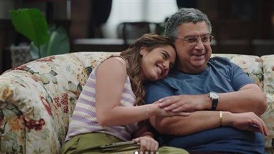 رنا رئيس توجه رسالة إلى ماجد الكدواني بسبب «موضوع عائلي2»