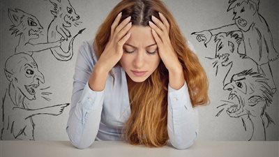 5 نصائح مذهلة لتطردي الطاقة السلبية من منزلك «الميرمية ومياه فلوريدا»