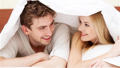 تكات «هير نيوز» للدلع.. كيف تجعلين زوجك لا يفارقك؟