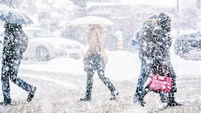 برد قطبي تاريخي يضرب أمريكا وكندا وسر «عضة الصقيع والدخان الأبيض» (صور)