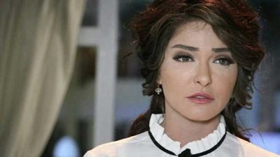 أول رد من زوج علا غانم على استغاثتها: ضربتني بزجاجة نبيذ