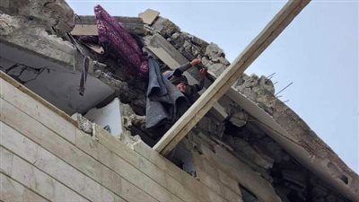 شاهدي| لحظة إنقاذ الطفل السوري بعد تلقينه الشهادتين في الزلزال المدمر (فيديو)