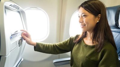 لو مسافرة بالطائرة| أطعمة لا تتناوليها قبل التحرك