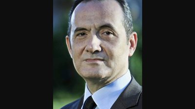 اللواء إبراهيم الحنوني يهنئ الدكتور محمد مصطفى عبدالغفار بتعيينه رئيسا لهيئة المستشفيات التعليمية