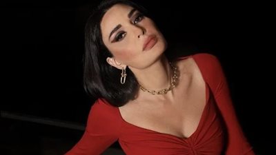 تألقي بالأحمر في عيد الحب من وحي إطلالة سيرين عبد النور