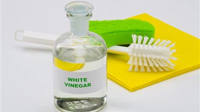 «ستؤدي لتلفها»| لا تستخدمي الخل لتنظيف هذه الأشياء