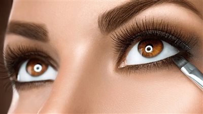 هل يجوز الوضوء مع وجود الكحل على العين؟ «الإمام الطيب» يجيب