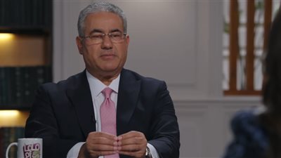 طبيب نفسي يكشف «خطورة السوشيال ميديا» وتأثيرها على زيادة معدلات الطلاق