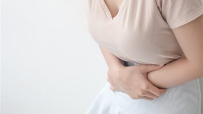 النساء أكثر إصابة| أبرز أعراض التهاب القولون العصبي