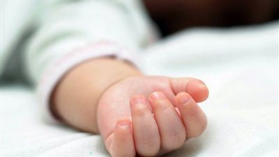 استخراج جثة طفلة مدفونة من 8 أشهر يقود لكشف جريمة الأم وعشيقها