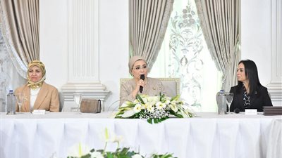 رسالة السيدة انتصار السيسي للشابات المصريات في اليوم العالمي للمرأة