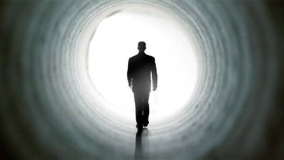 تفسير حلم موت الأب المتوفى في المنام وعلاقته بالتحذير من طلاقك 