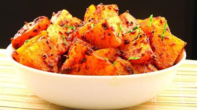 طريقة عمل البطاطس الحارة على الطريقة اللبنانية