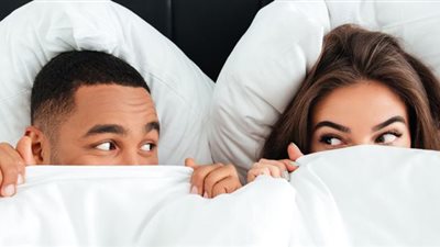 هل إتيان المرأة في غير مكان الجماع يبطل عقد الزواج؟ «الإفتاء» تجيب